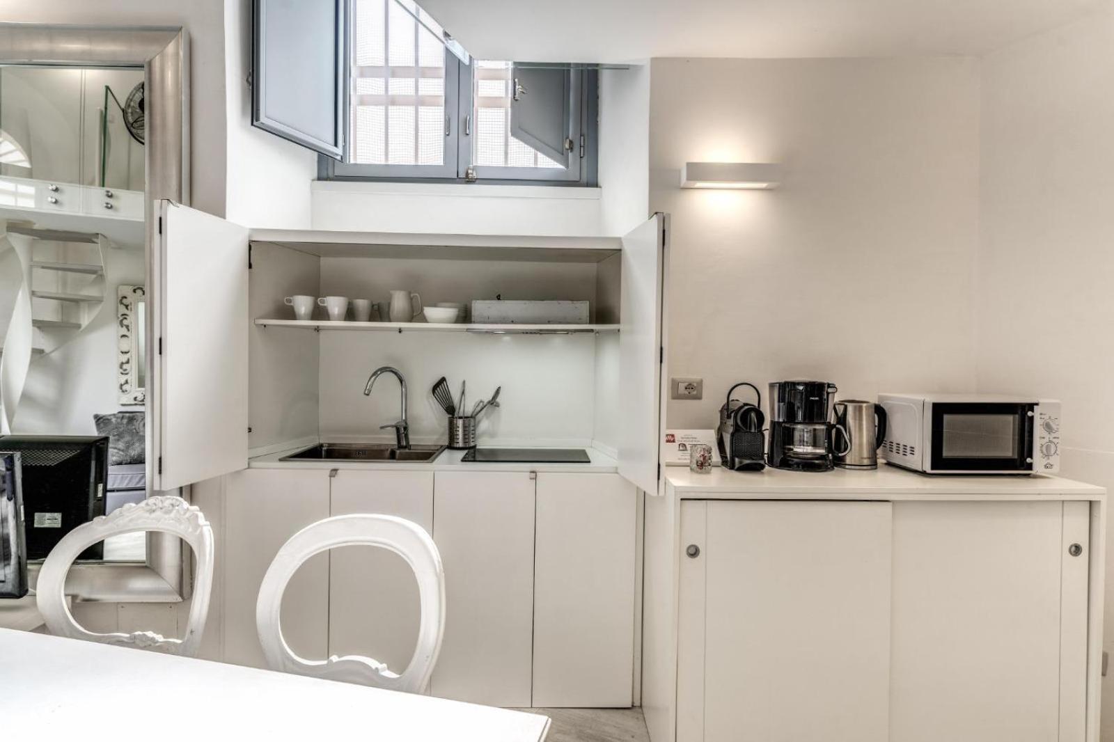 Elegant Flat In The Historic Near Colosseum! Appartamento Roma