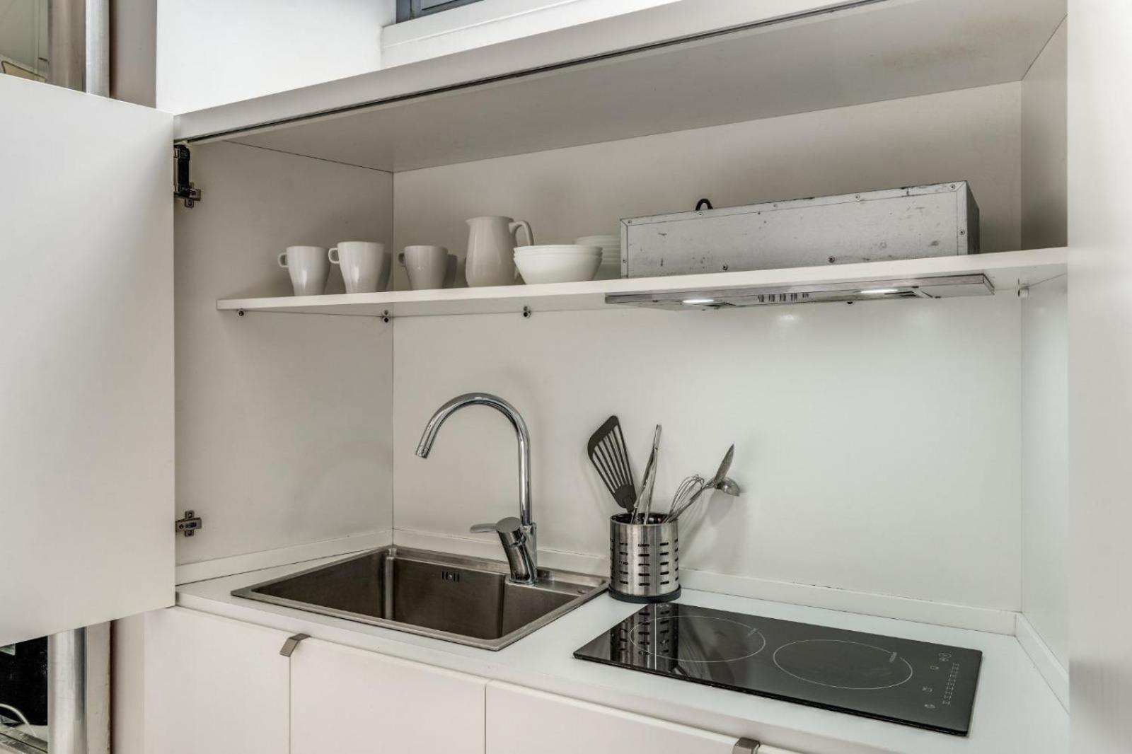Elegant Flat In The Historic Near Colosseum! *